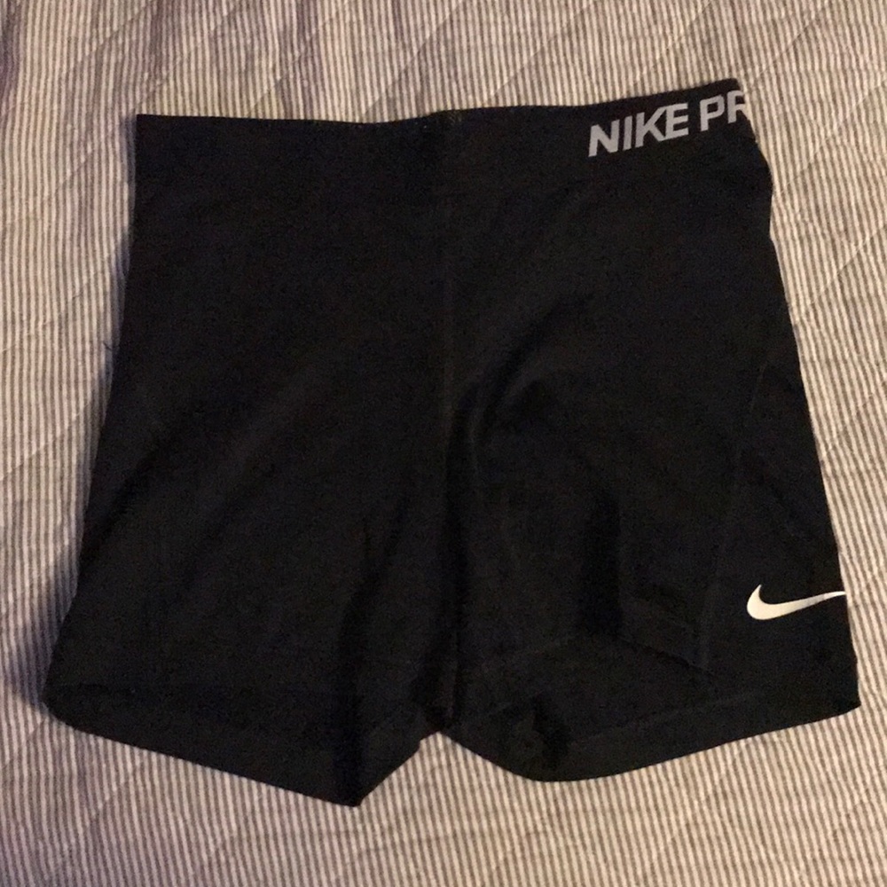 Nike pro volleyball shorts